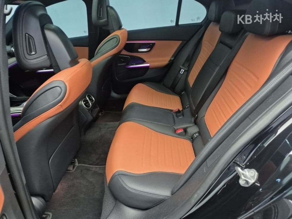 Mercedes-Benz The New (фейслифт) C-КласC300 e 4Matic AMG Line - 12