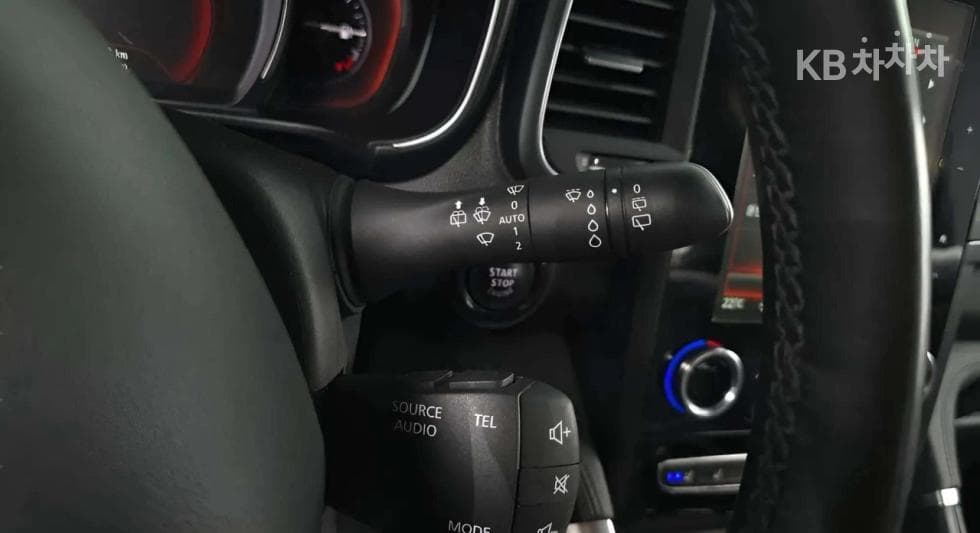 Рено Корея Нов QM62.0 LPe 2WD PREMIERE - 23