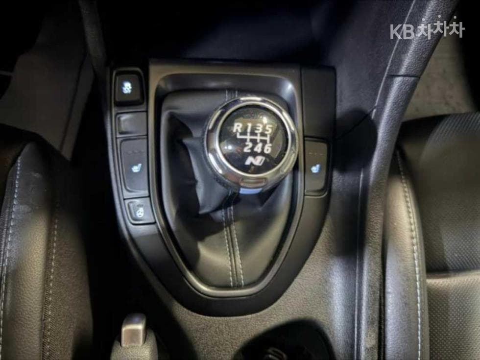 Хюндай Велестор N2.0 Турбо Бензин Директ Инжекция - 12