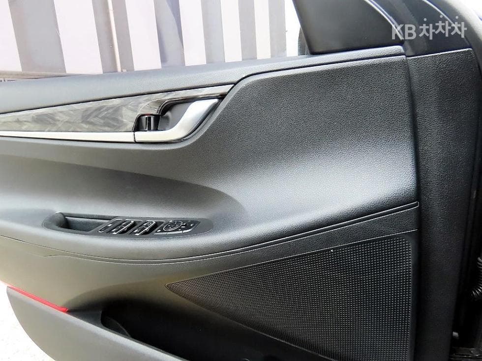 Хюндай Grandeur (Azera)IG3.0 LPi Modern - 11