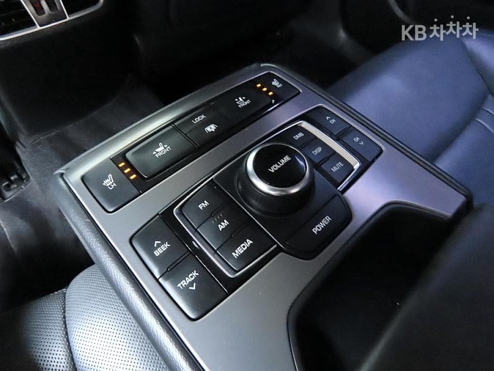 Hyundai GenesisDHG330 Premium - 18