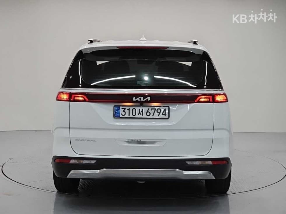 Kia Carnival 4th generationD2.2 7-seater (Limousine) Signature - 3