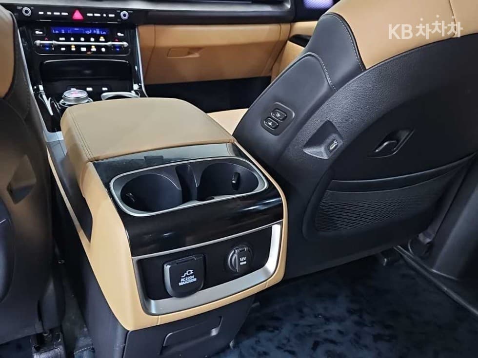 Kia Carnival 4th generationD2.2 7-seater (Limousine) Signature - 13