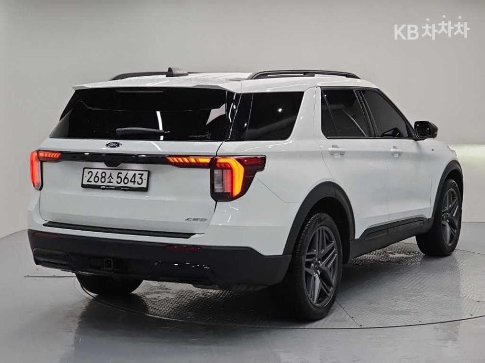Форд Експлорер(6세대)Бензин Турбо 2.3 AWD ST-Line - 4
