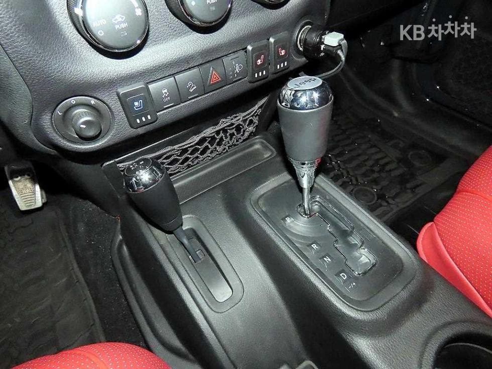 지프 랭글러3.6 스포츠 JK - 11