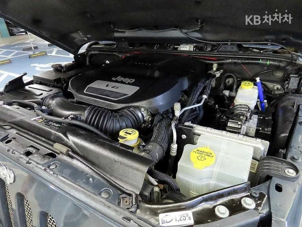 지프 랭글러3.6 스포츠 JK - 16