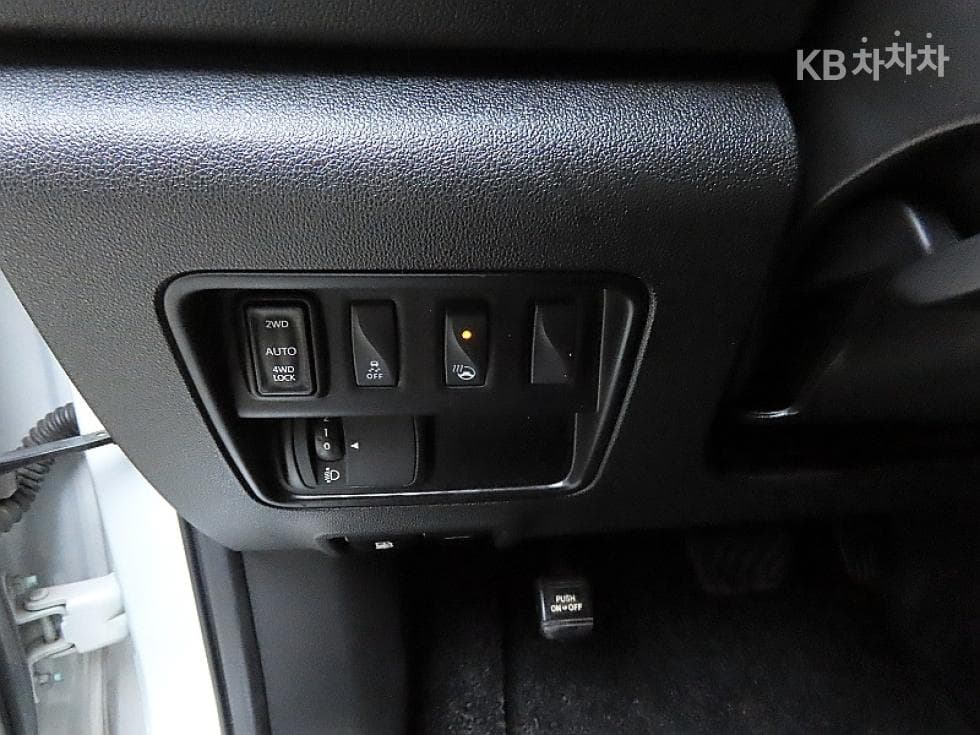 Renault Korea QM62.0 4WD RE Standard - 12