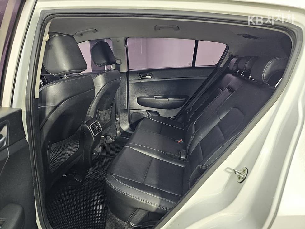 Kia Sportage 4th generationDiesel 1.7 2WD Noblesse - 9