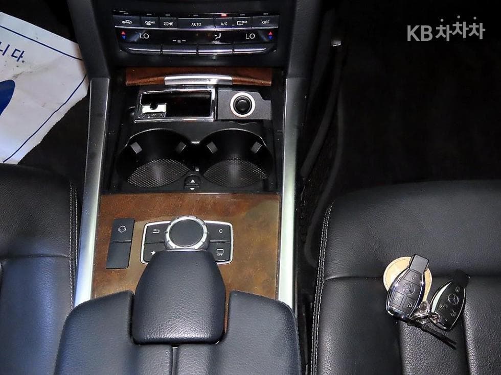 Mercedes-Benz Нов E-КласE300 엘레강스 W212 - 13