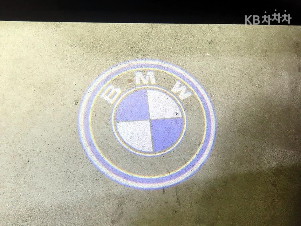 BMW 올Нов5 Серия (G30)520i Luxury - 14