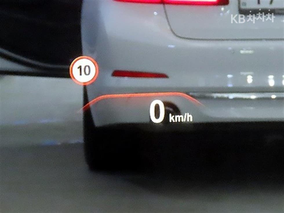 BMW 올Нов5 Серия (G30)520i Luxury - 15