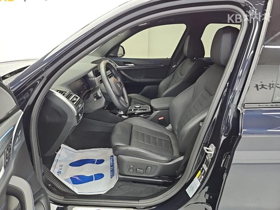 BMW iX3(G08)iX3 M Sport Package - 11