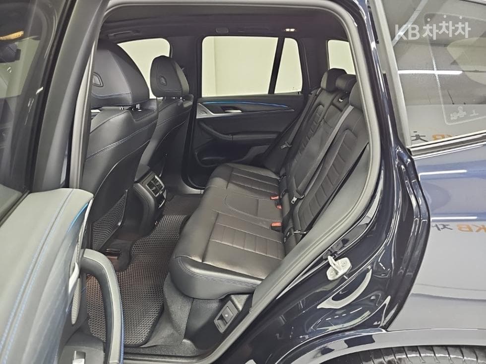BMW iX3(G08)iX3 M Sport Package - 12