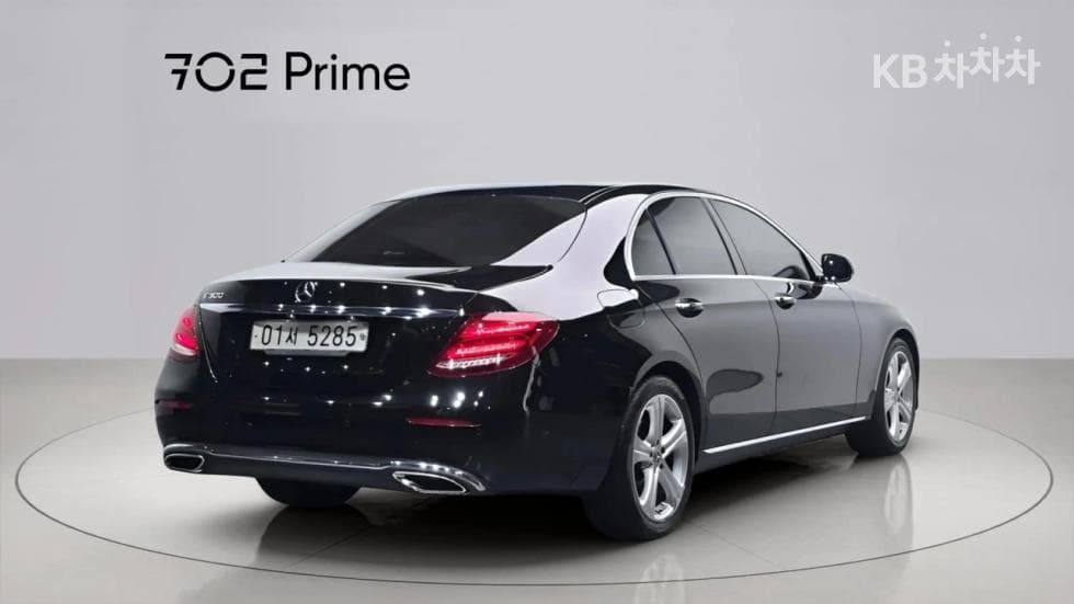 Mercedes-Benz E-Клас (W213)E200 Avantgarde - 4