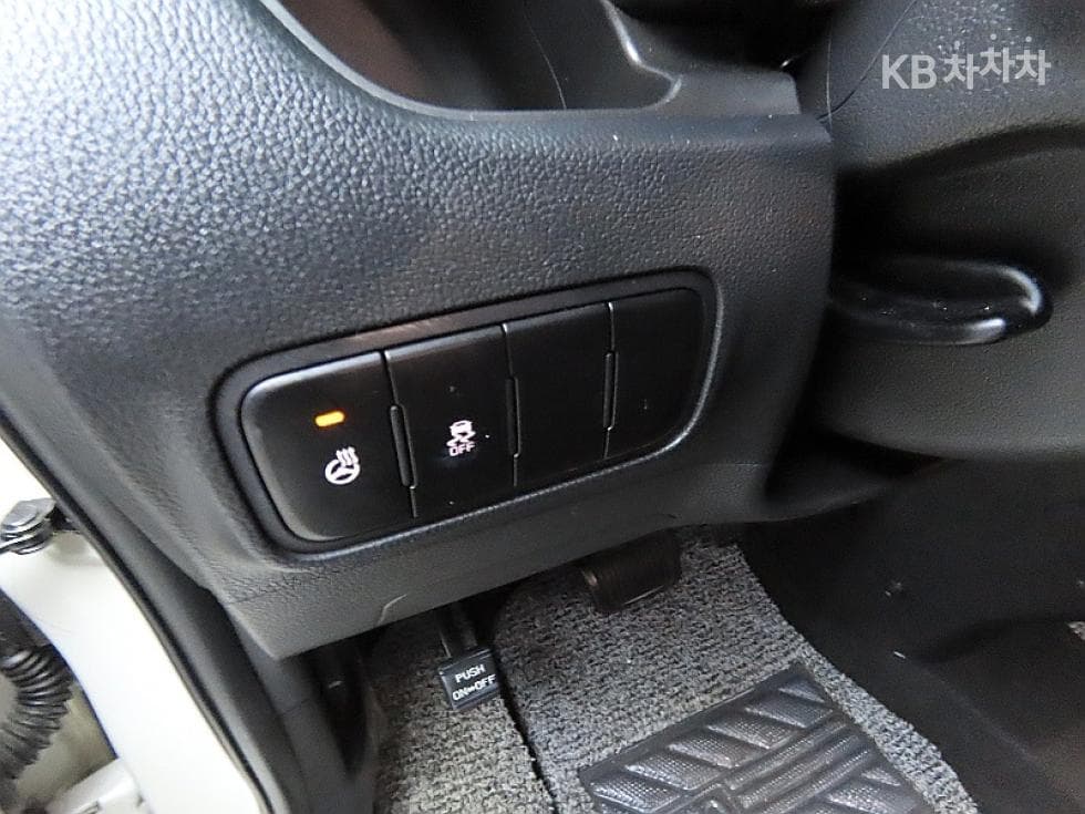 Kia The New (facelift) Kia Ray (van)1.0 Gasoline Signature - 13