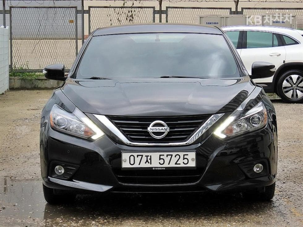 Нисан 알티마 2.5 Smart CVT (Безстепенна) - Image 1