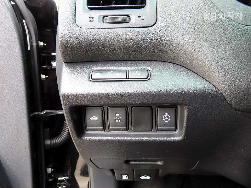 Нисан 알티마2.5 Smart CVT (Безстепенна) - 12