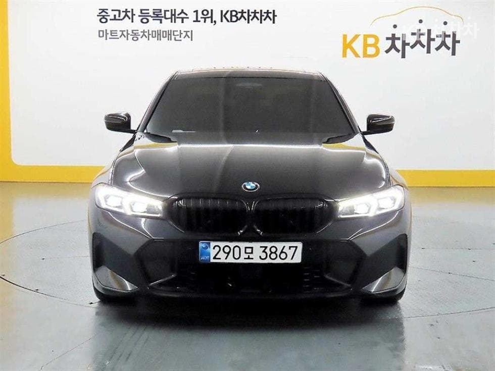 BMW 3 Series (G20) 320i M Sport - Image 1