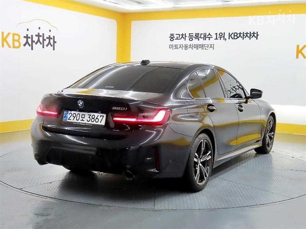 BMW 3 Series (G20)320i M Sport - 4