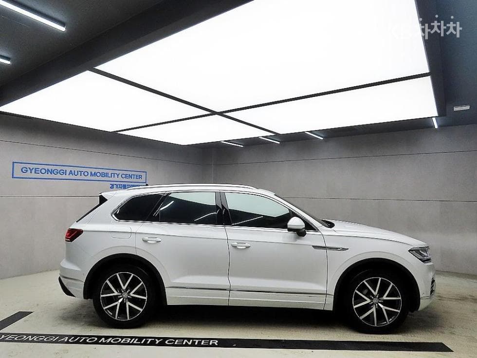 Volkswagen Touareg 3rd Gen3.0 Turbo Diesel Injection Prestige - 2