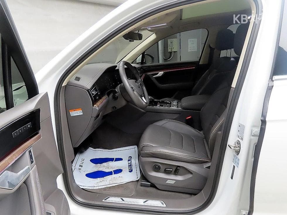 Volkswagen Touareg 3rd Gen3.0 Turbo Diesel Injection Prestige - 5