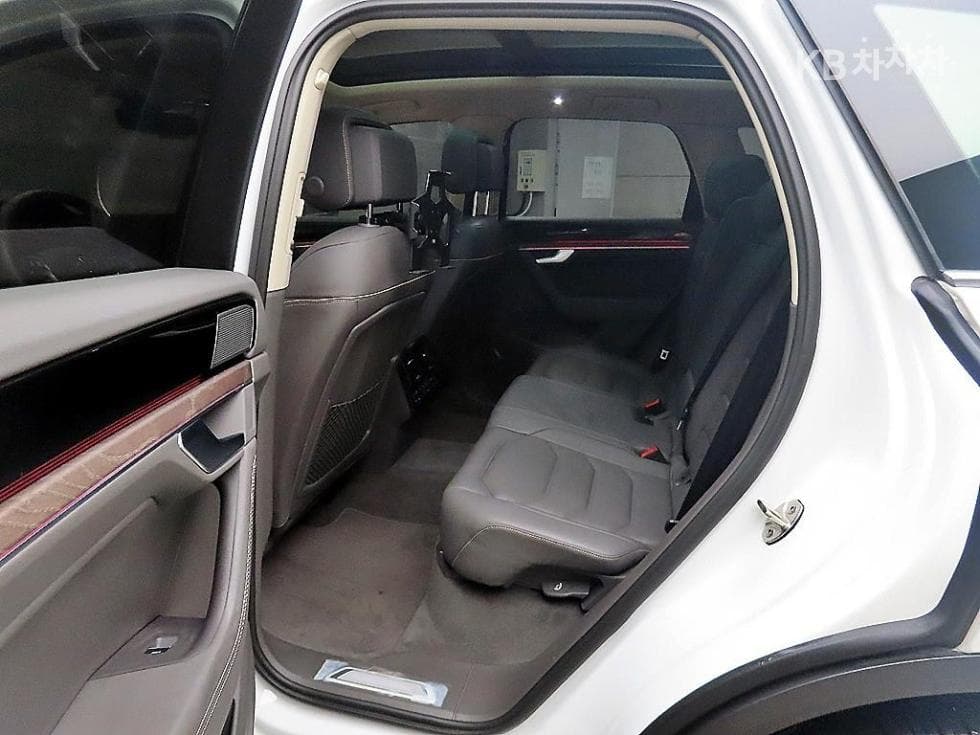 Volkswagen Touareg 3rd Gen3.0 Turbo Diesel Injection Prestige - 6