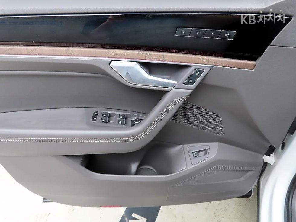 Volkswagen Touareg 3rd Gen3.0 Turbo Diesel Injection Prestige - 11