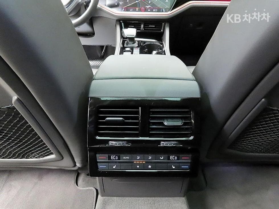 Volkswagen Touareg 3rd Gen3.0 Turbo Diesel Injection Prestige - 16