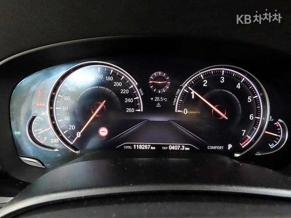 BMW 올New5 Series (G30)530i Luxury Plus - 8