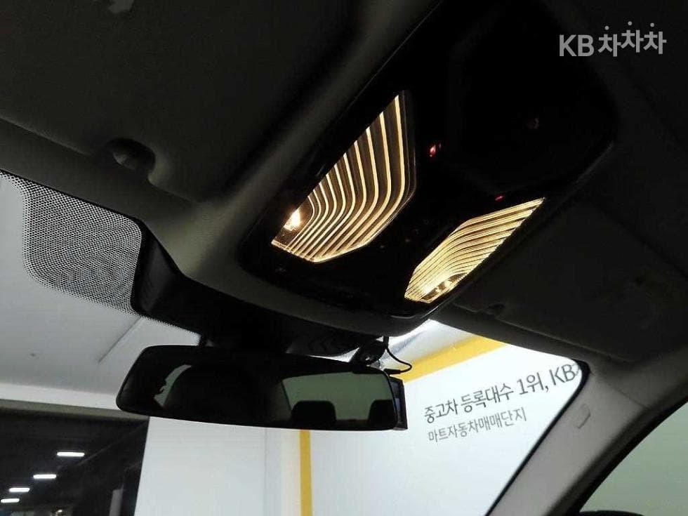 BMW 올New5 Series (G30)530i Luxury Plus - 16