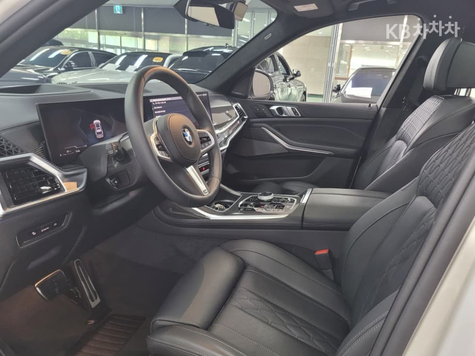 BMW X7(G07)xDrive 40i M Sport - 21