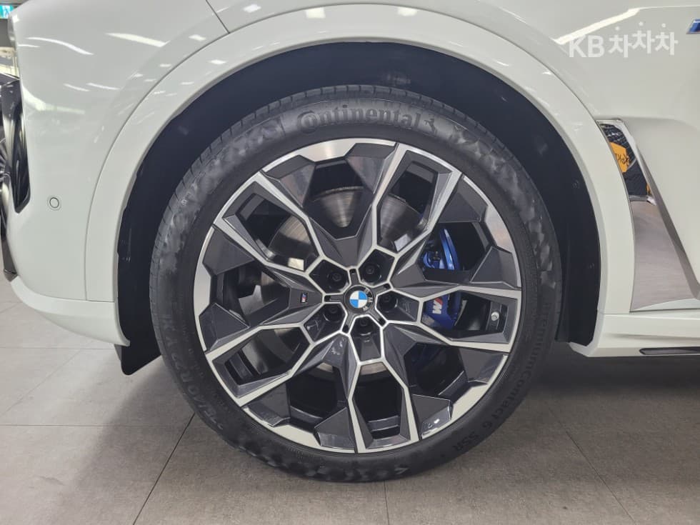 BMW X7(G07)xDrive 40i M Sport - 30