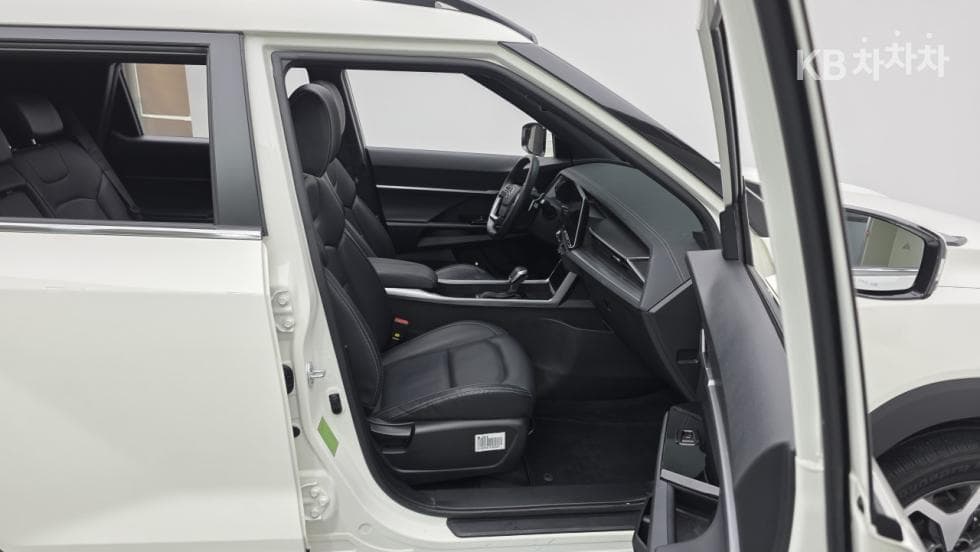 КейДжи Мобилити 토레스(J100)1.5 GDI Турбо T5 - 13