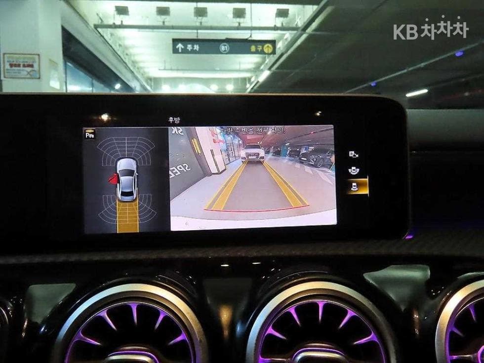 Mercedes-Benz A클래스(W177)A220 Sedan - - 13