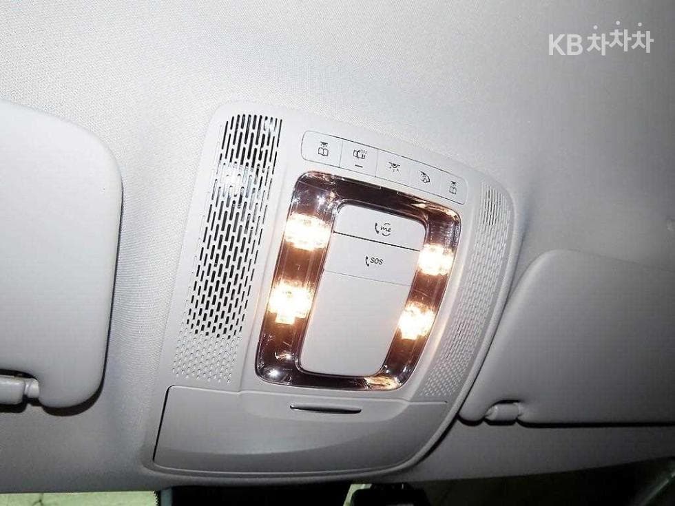 Mercedes-Benz A클래스(W177)A220 Sedan - - 14