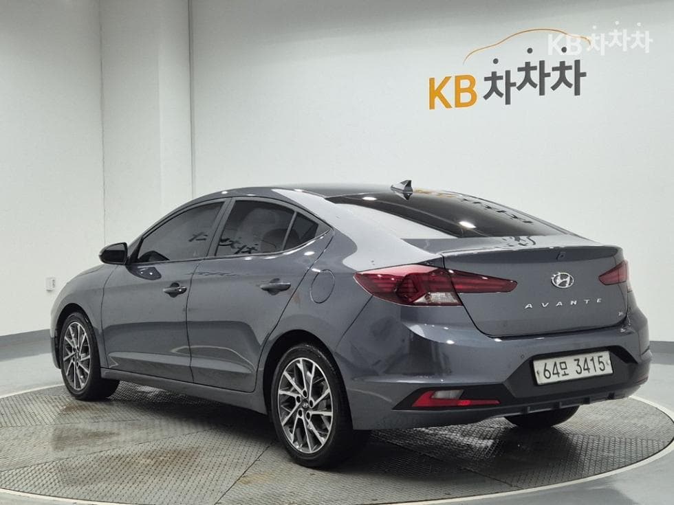 Хюндай The New (фейслифт) Avante (Elantra) ADSmartstream G1.6 Стил - 2