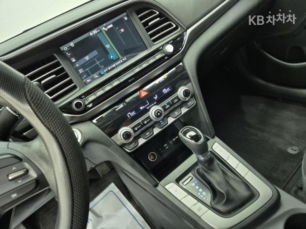 Хюндай The New (фейслифт) Avante (Elantra) ADSmartstream G1.6 Стил - 9