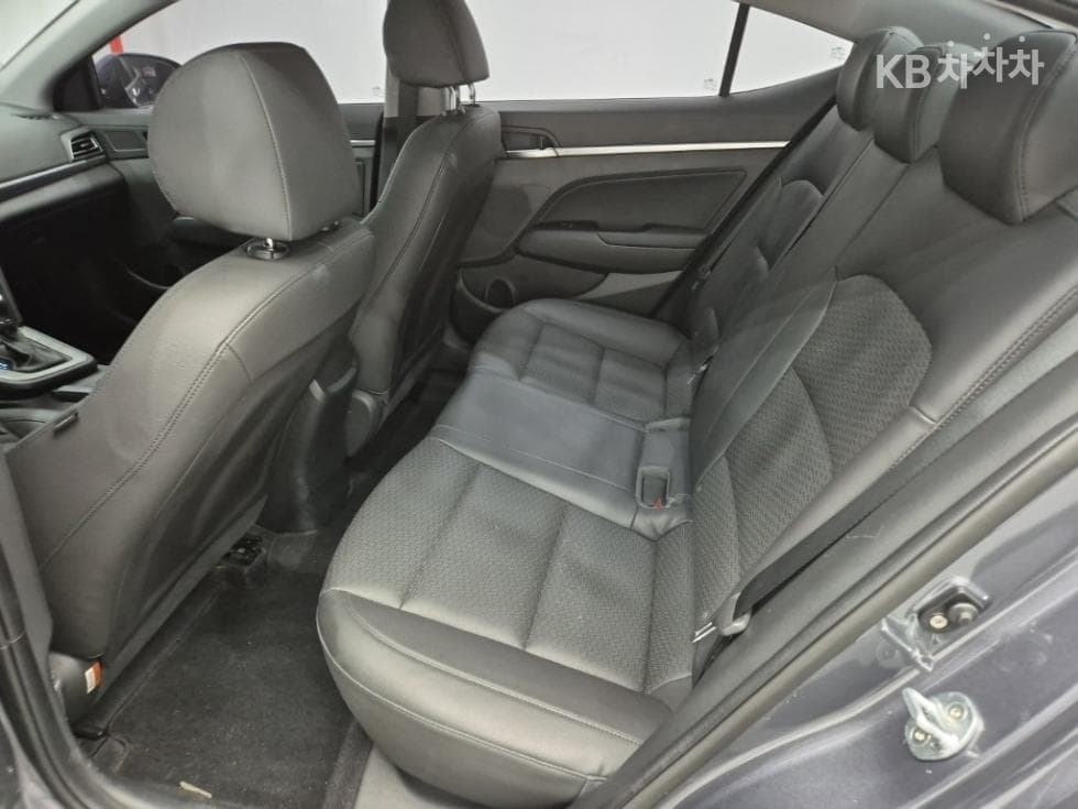 Хюндай The New (фейслифт) Avante (Elantra) ADSmartstream G1.6 Стил - 11