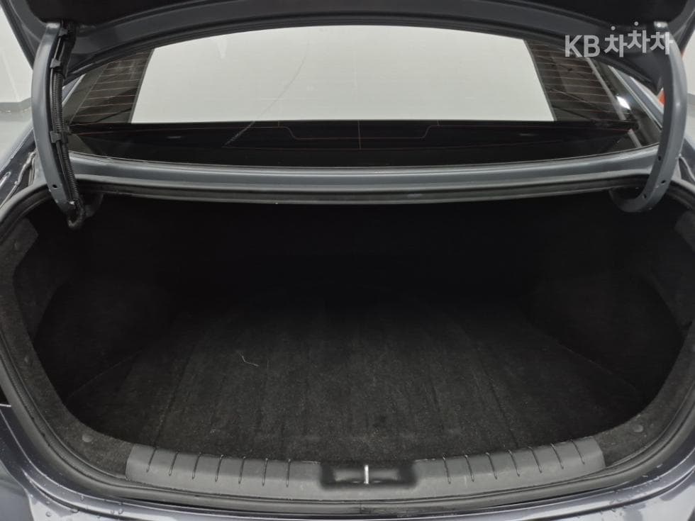 Хюндай The New (фейслифт) Avante (Elantra) ADSmartstream G1.6 Стил - 17