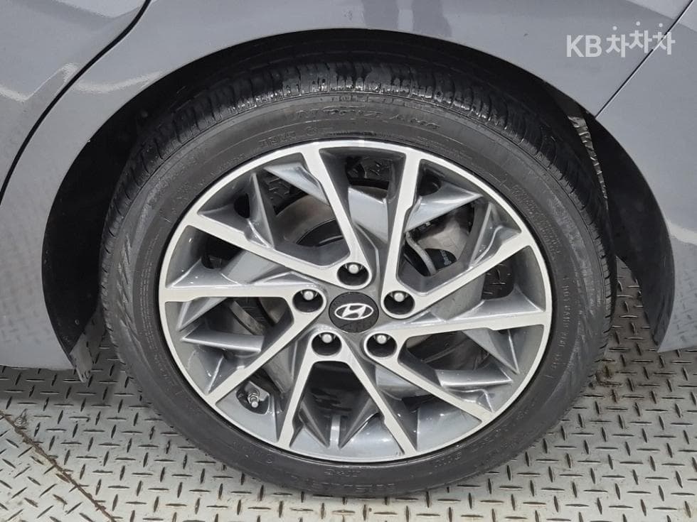 Хюндай The New (фейслифт) Avante (Elantra) ADSmartstream G1.6 Стил - 19