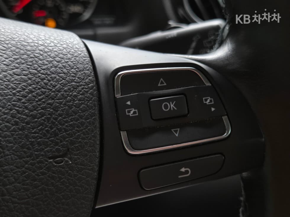 Volkswagen Нов Tiguan2.0 Турбо Дизел Инжекция 컴포트 5N - 11