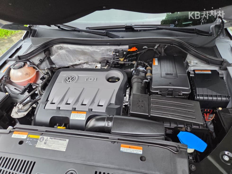 Volkswagen Нов Tiguan2.0 Турбо Дизел Инжекция 컴포트 5N - 23