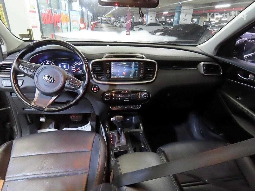 Киа All NewSorentoДизел 2.0 2WD Престиж - 10