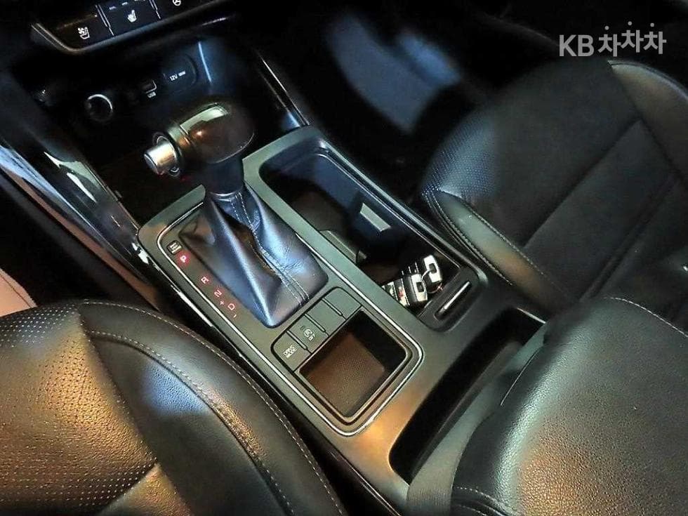 Киа All NewSorentoДизел 2.0 2WD Престиж - 12