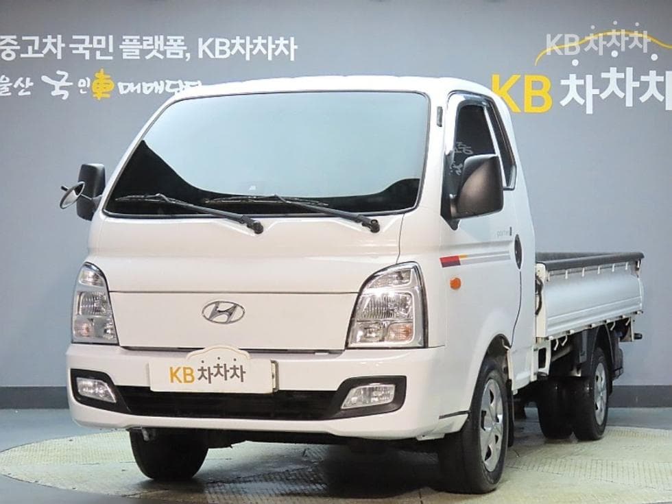 Hyundai Porter 2 Extra Long Super Cab CRDi Smart - Image 1