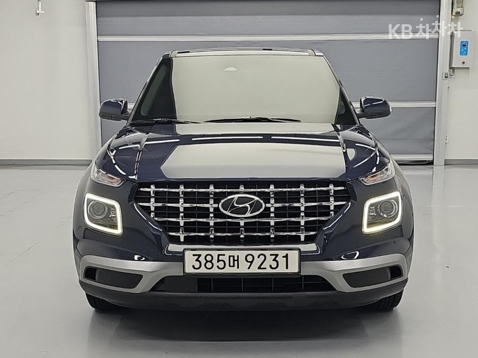 Хюндай ВениуБензин 1.6 Premium - 2