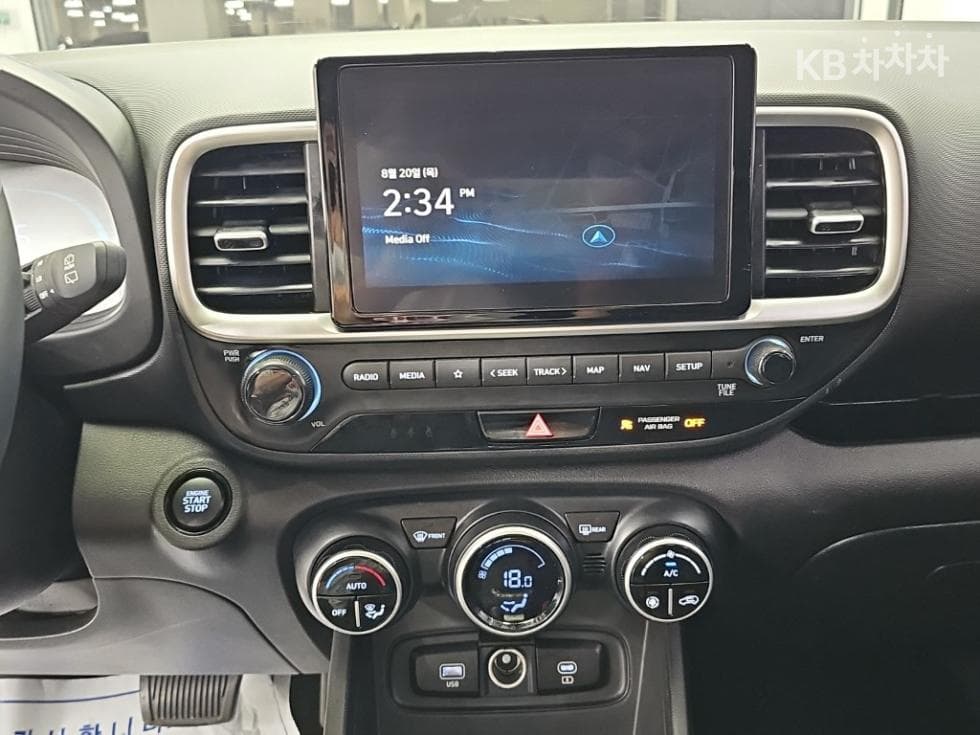 Хюндай ВениуБензин 1.6 Premium - 10