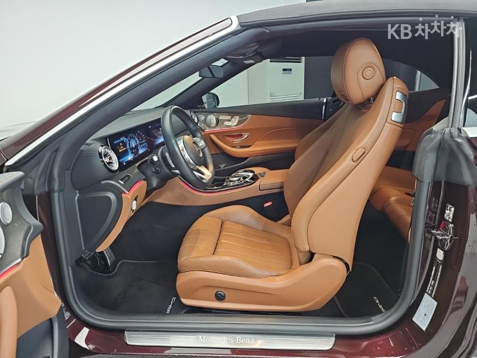 Mercedes-Benz E-Class (W213)E450 4MATIC Carbriolet Standard - 11