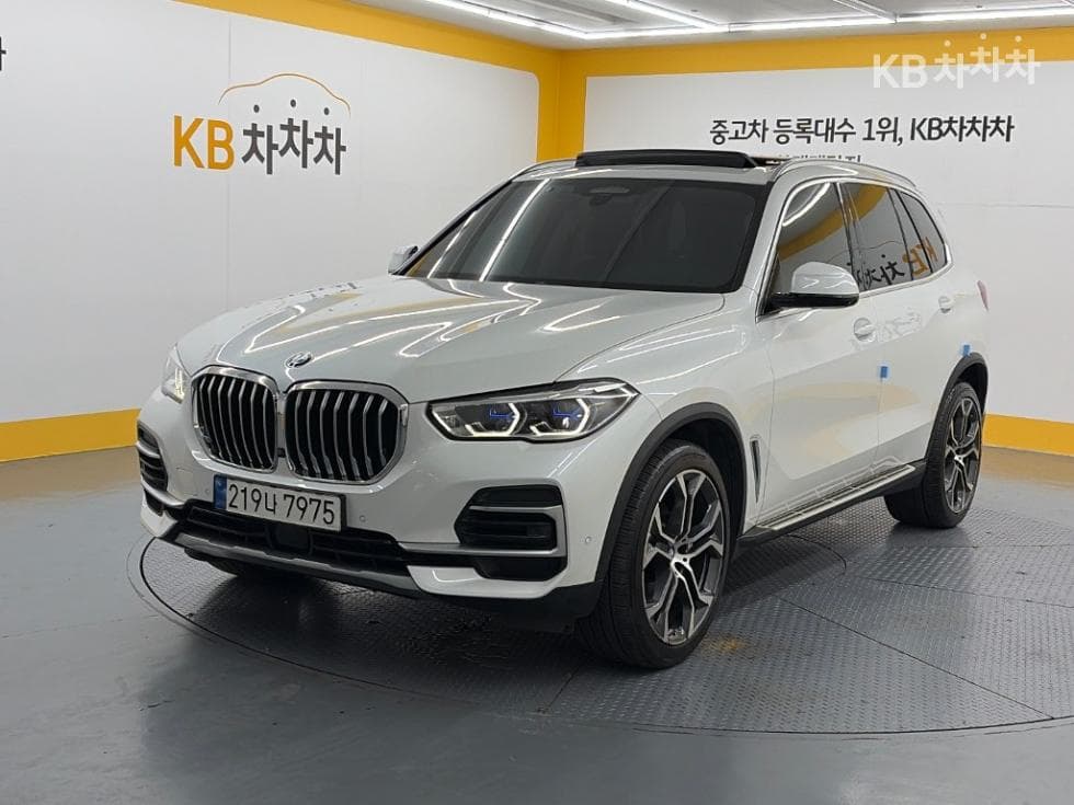 BMW X5 (G05) xDrive 40i xLine - Image 1