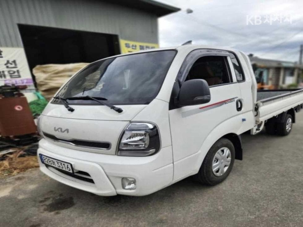 Киа The New (фейслифт) Бонго 3 (лек)LPG 1 тон Королевска кабина Удължено междуосие 2WD GLS - 2